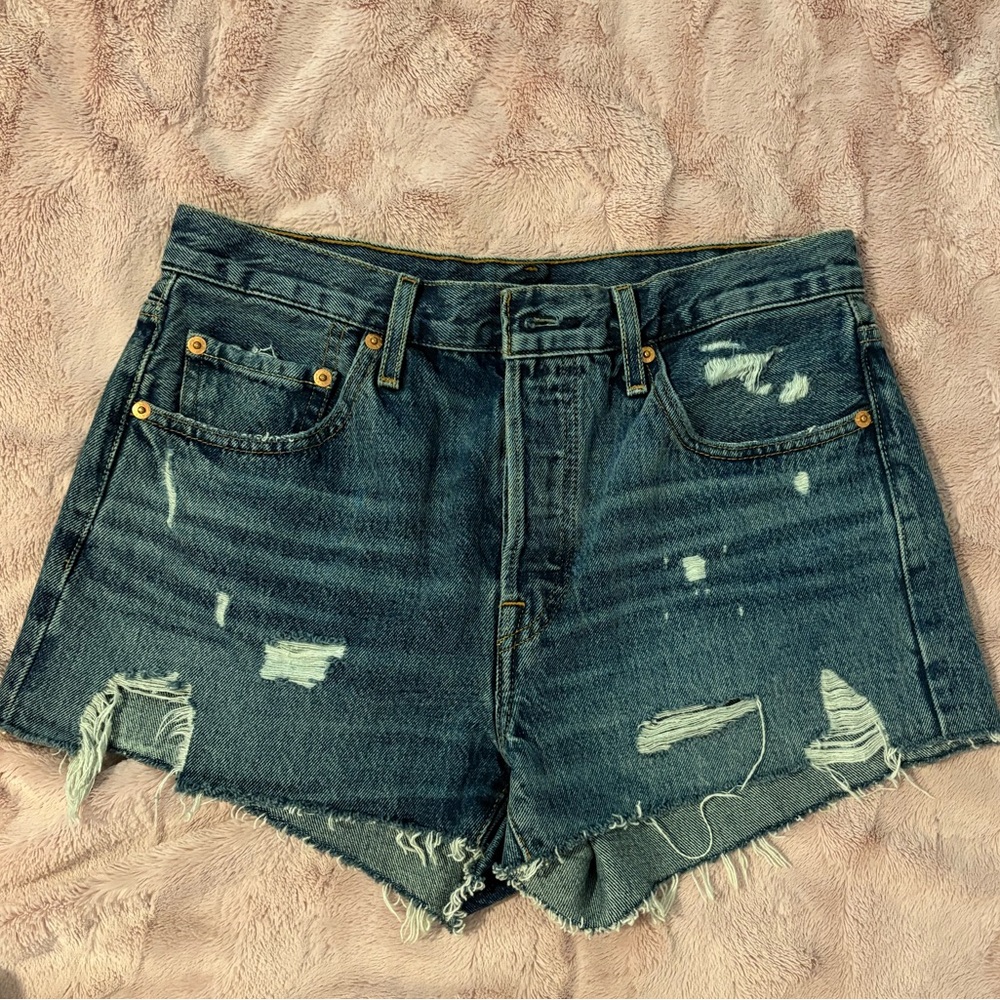 Levi’s Jean Shorts - 28